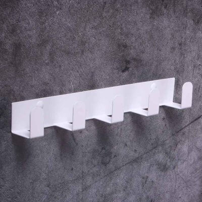 Настенные крючки для ванной и кухни для полотенец Планка на 5 крючков 31х4х4 белая